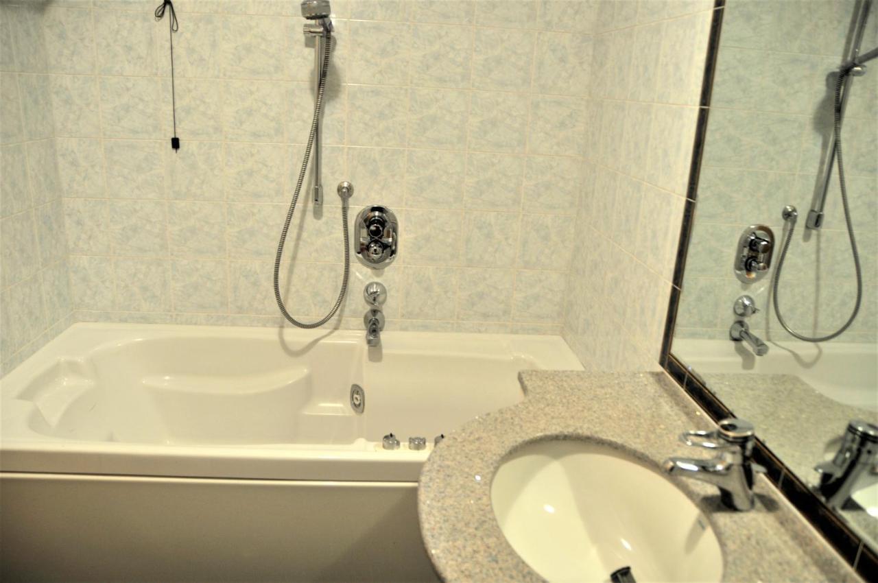 Residenza E Appartamenti Le Colonnine Pozza di Fassa Εξωτερικό φωτογραφία